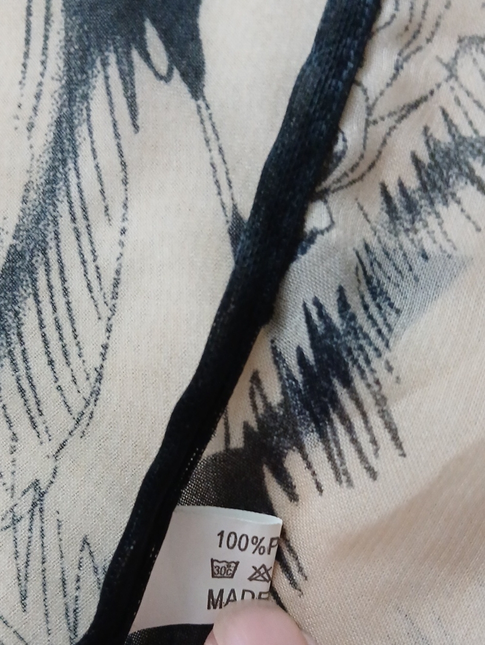 Marilyn Monroe Scarf - Picture 7 of 10